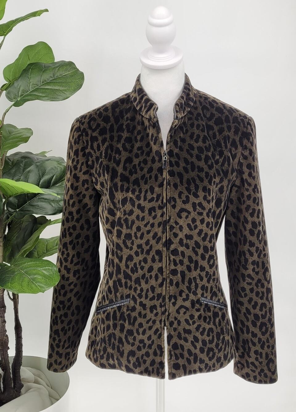 Kasper and Company Velour Animal Print Faux Leather Trim Luxury Jacket Size 10